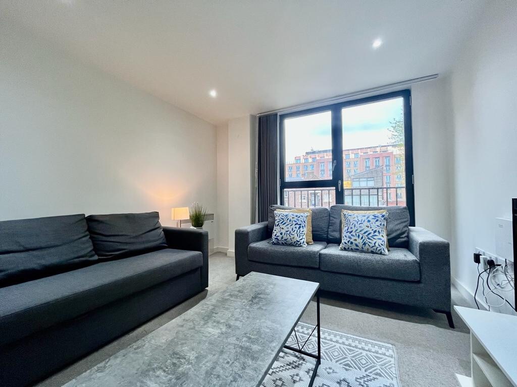 Stylish & Spacious City Centre Apartment