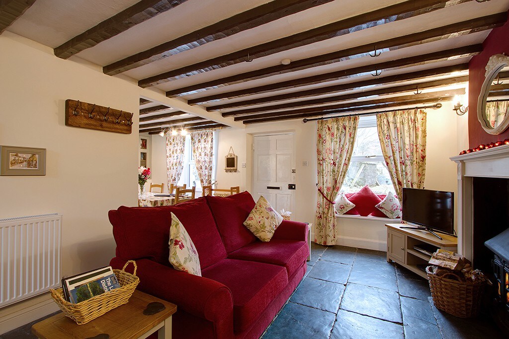 Cumbrian Cottages 4 bedrooms, 4 bathrooms, 4 dogs