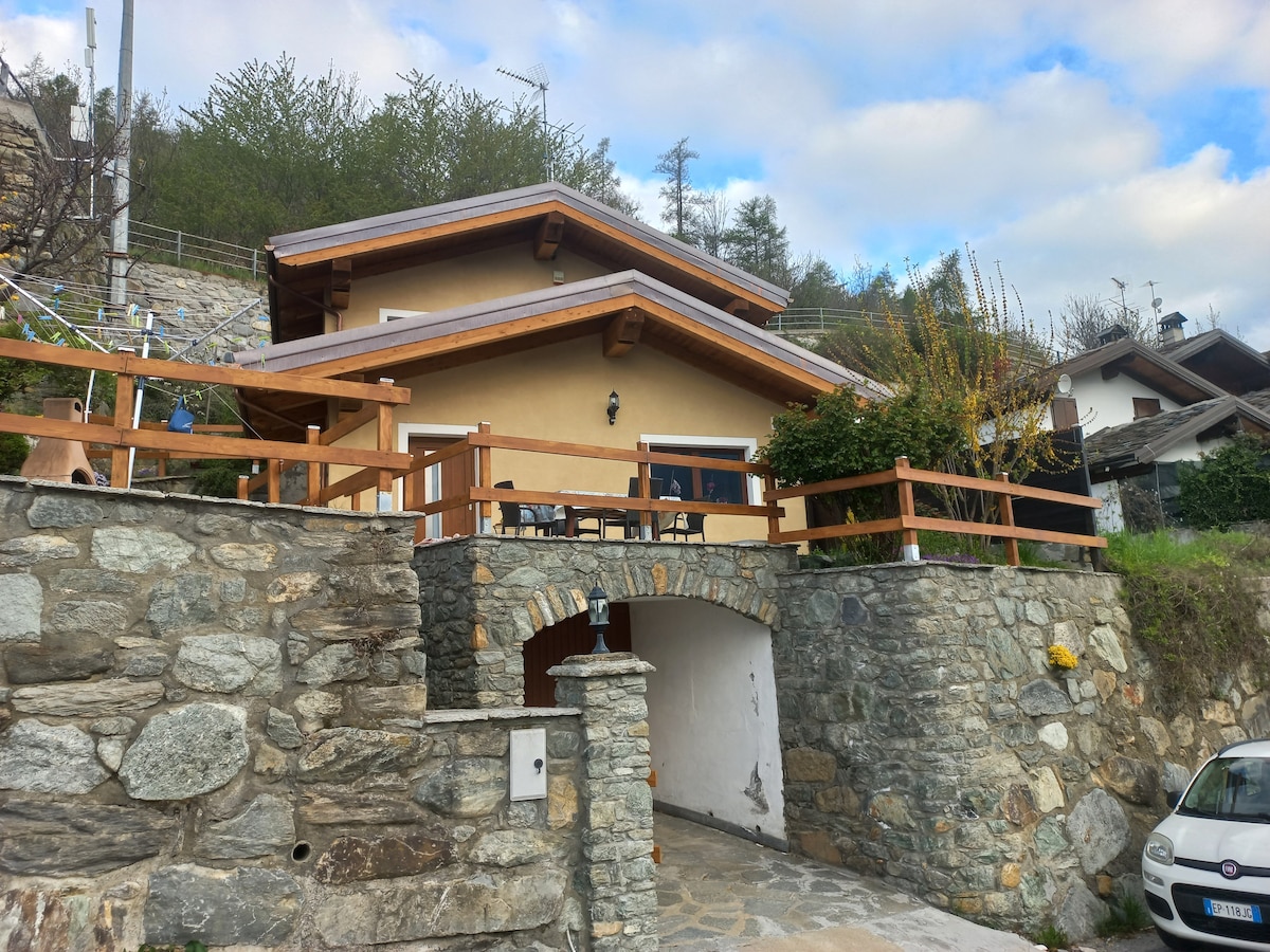 Maison fleurie, casa panoramica