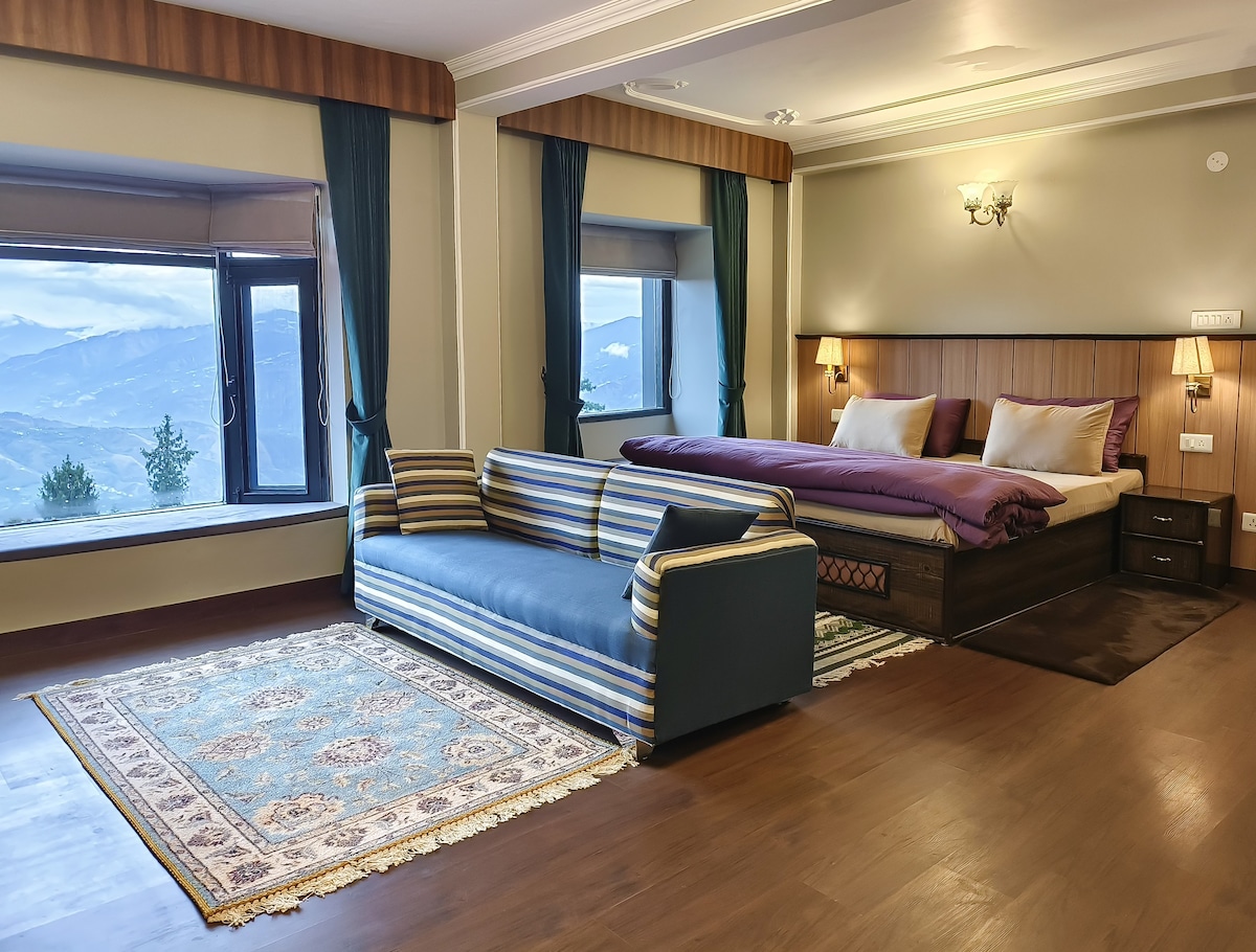 Premium Spacious Room with Seating in Fagu