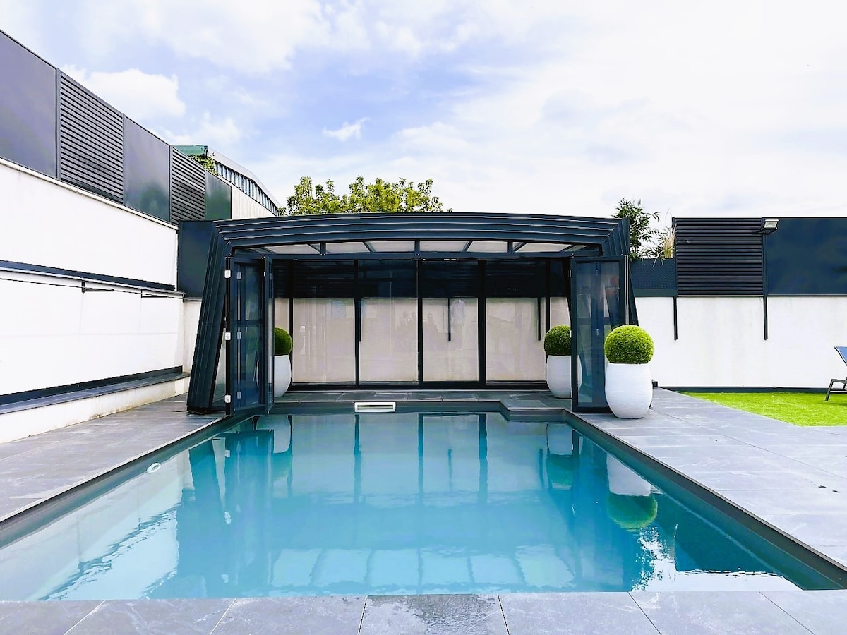 Loft avec piscine et appartement