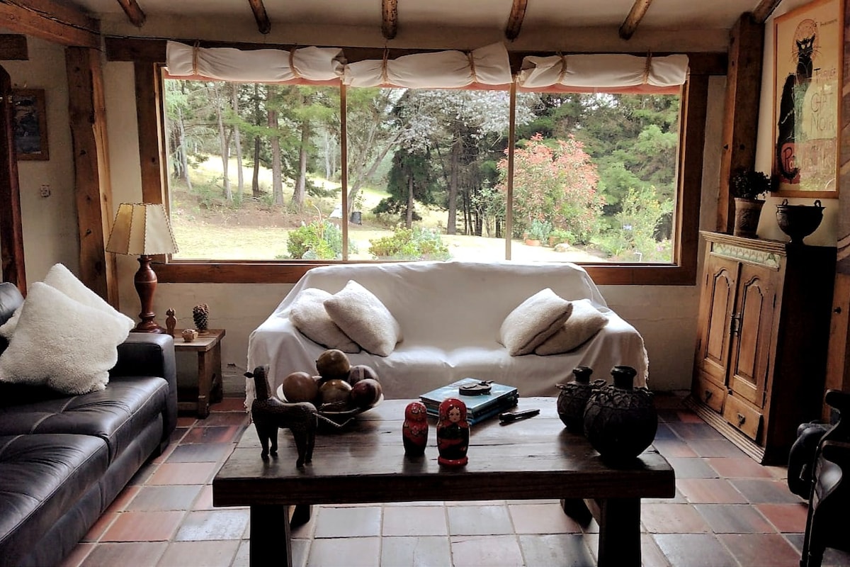 Casa de Ensueño con Vista al Lago de Tominé