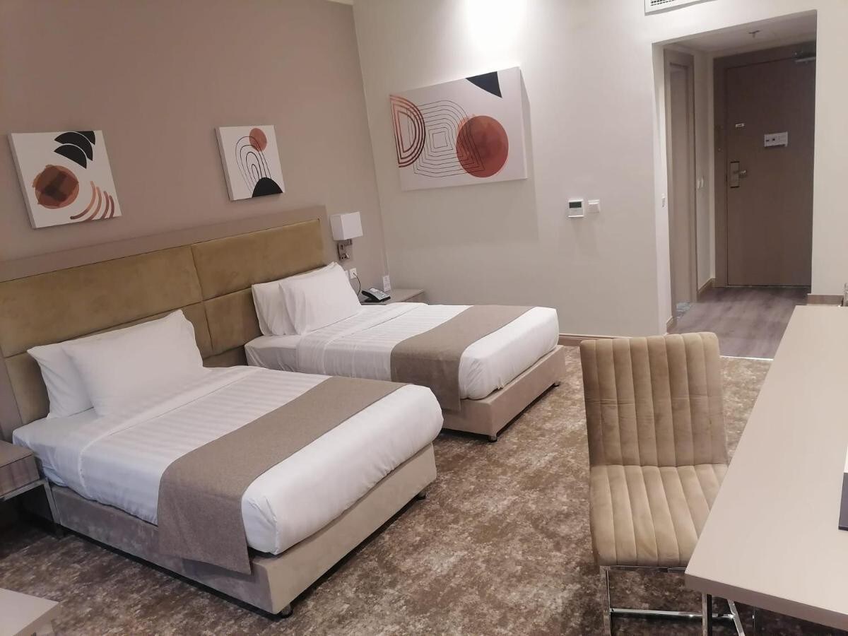 4* Hotel - Near Corniche - Modern And Best Price