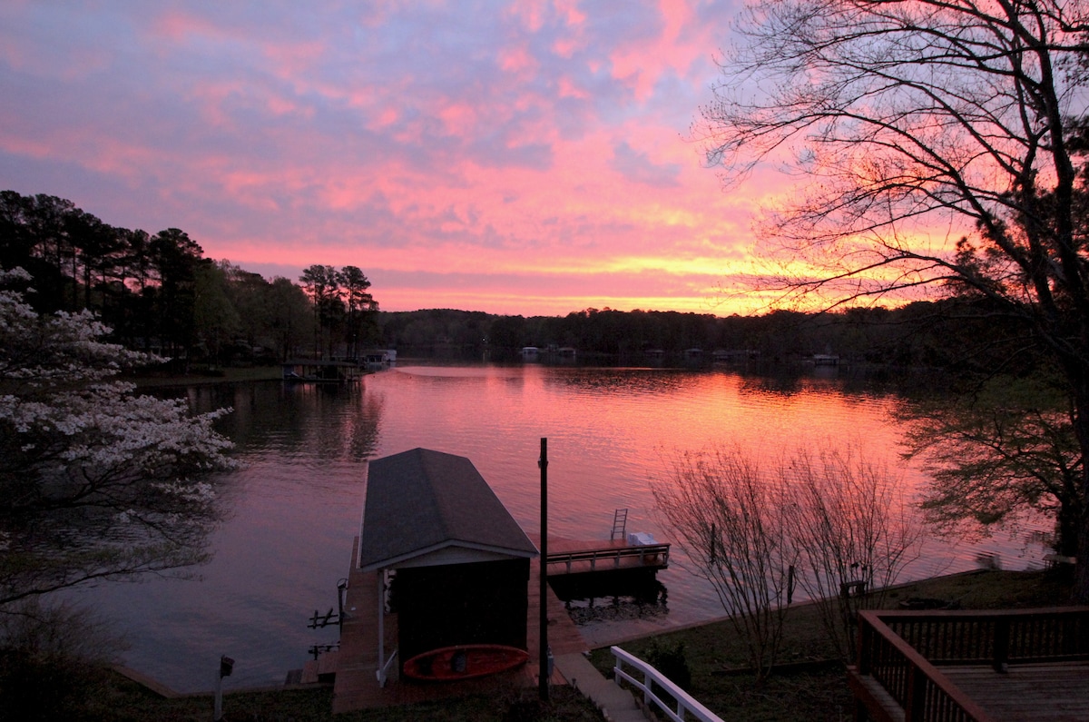 Family Fun on Lake Gaston