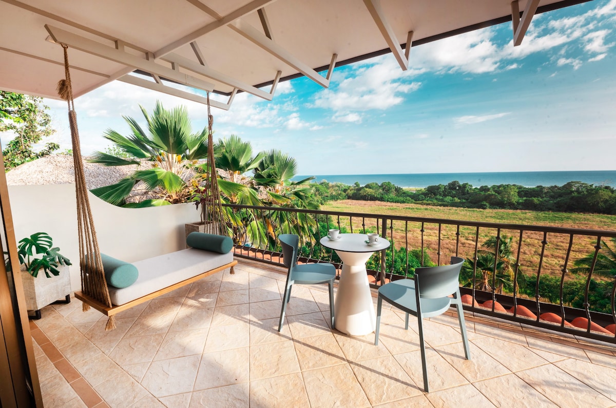 Marala Hotel | Ocean Suite Jacuzzi Bed Breakfast