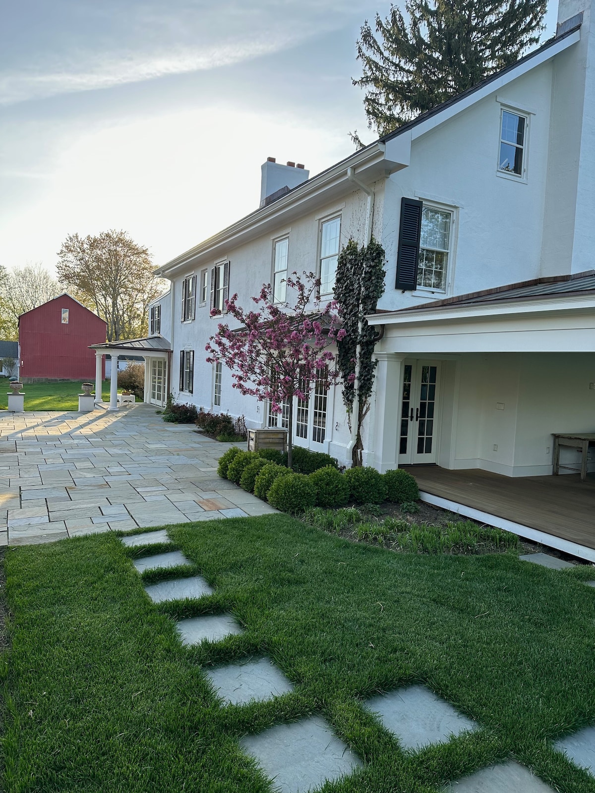 Apple Blossom Farm quiet serenity near town charms