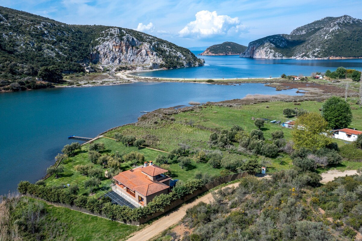 Paradise Lagoon Villa, Halkidiki