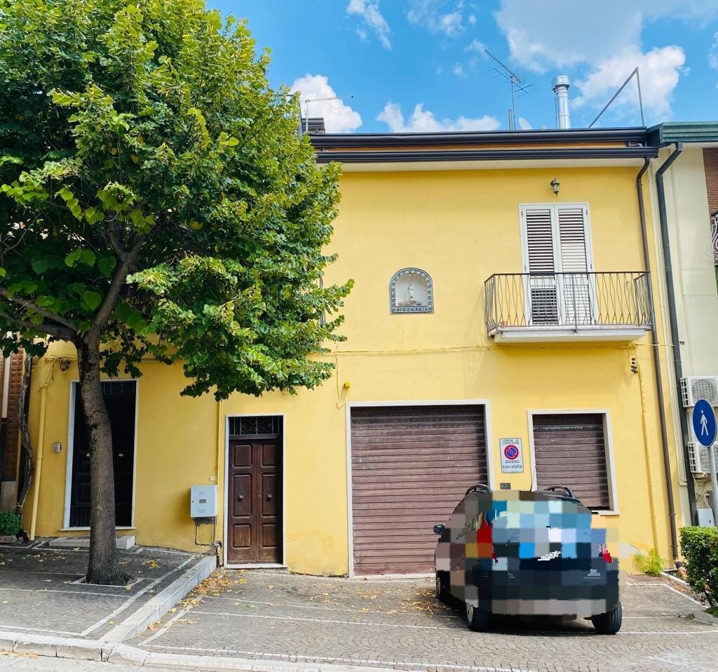 Casa accogliente  a  Luogosano ( zona Taurasi)