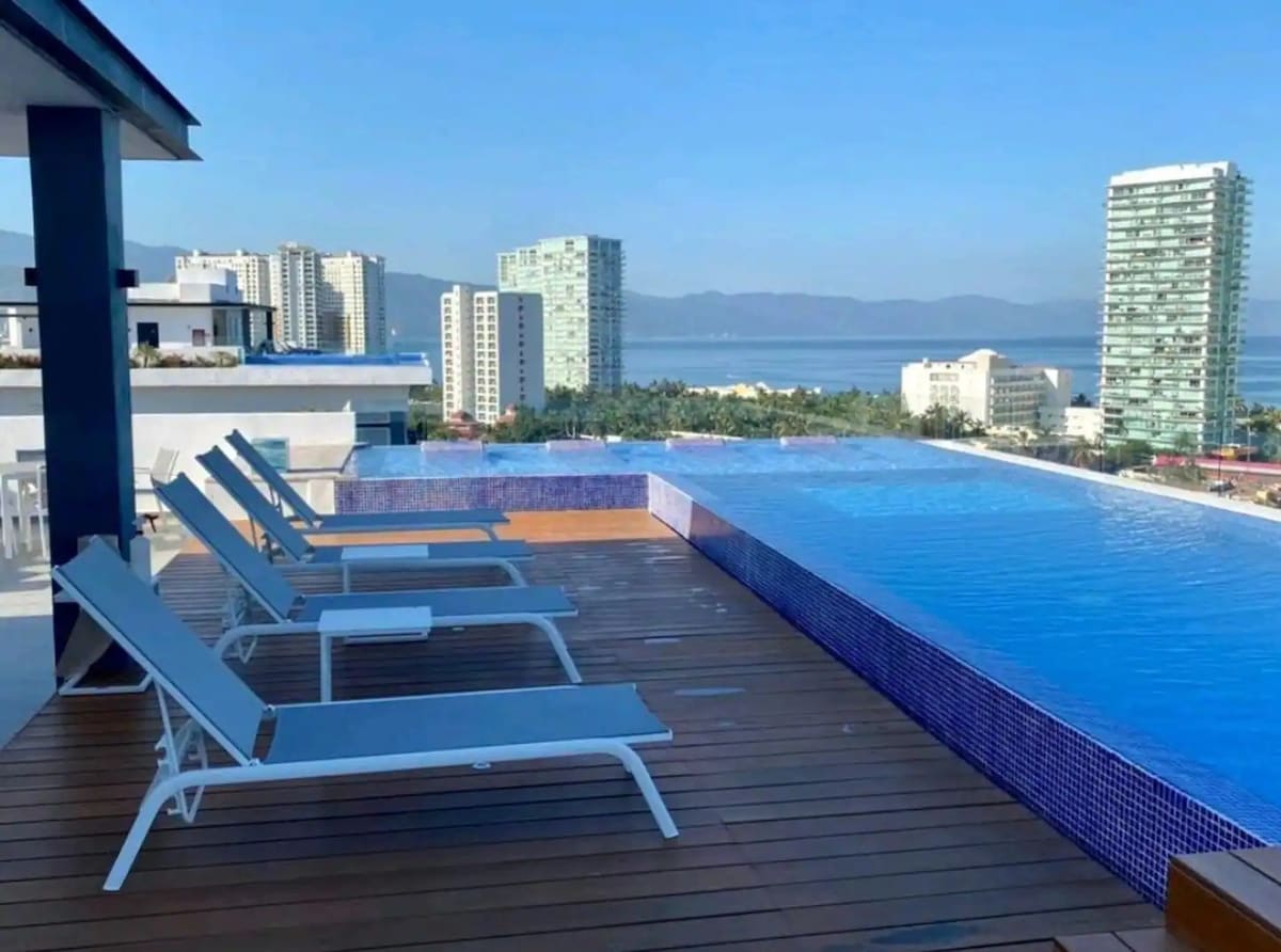 Zoho Rooftop Pool - Gym -Parking - Ocean view