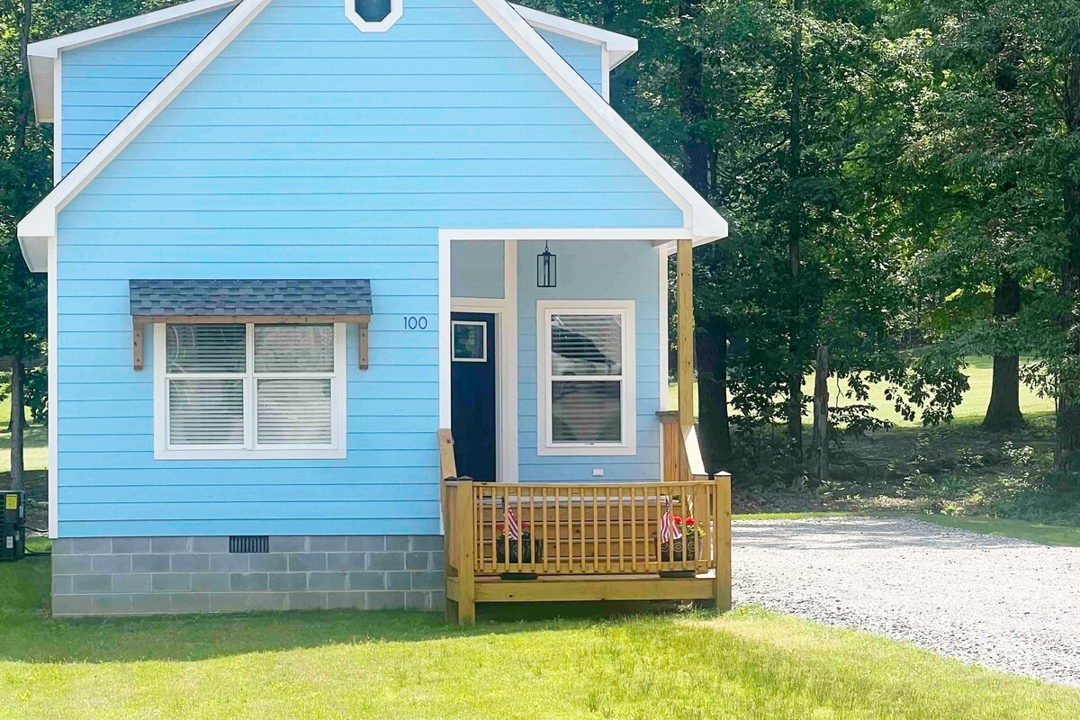 New Blue House at Pickwick