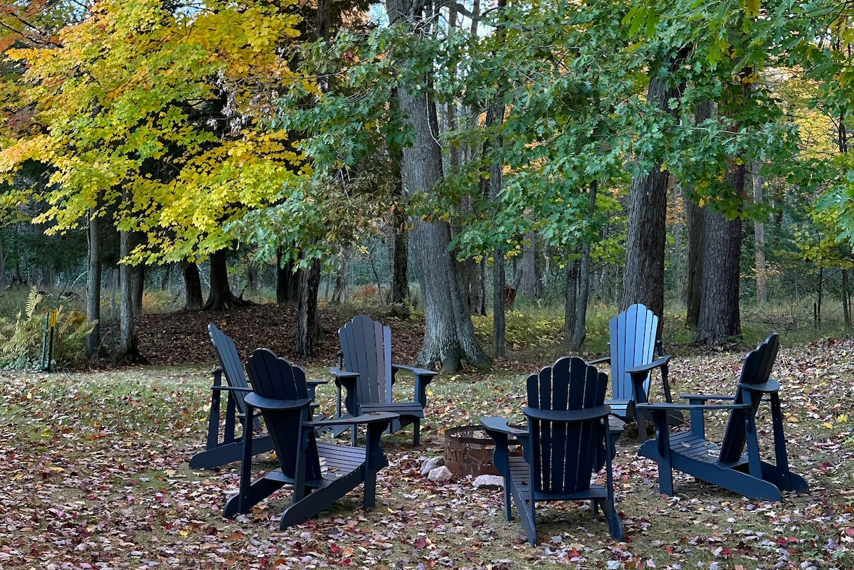 300yds to Beach-Borders State Forest-Close to Town