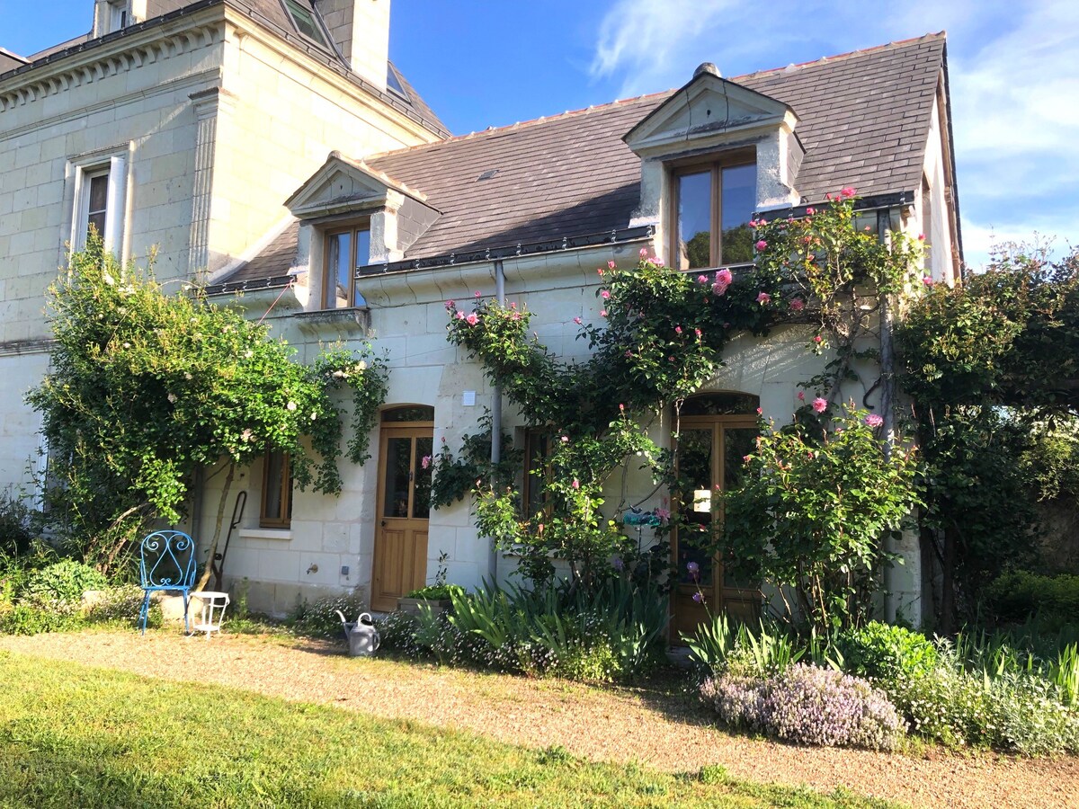 Historic house close to Loire châteaux