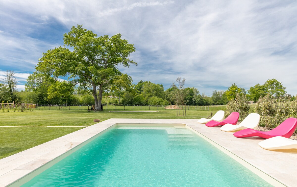 Gîte de Charme avec piscine près de Saint-Emilion