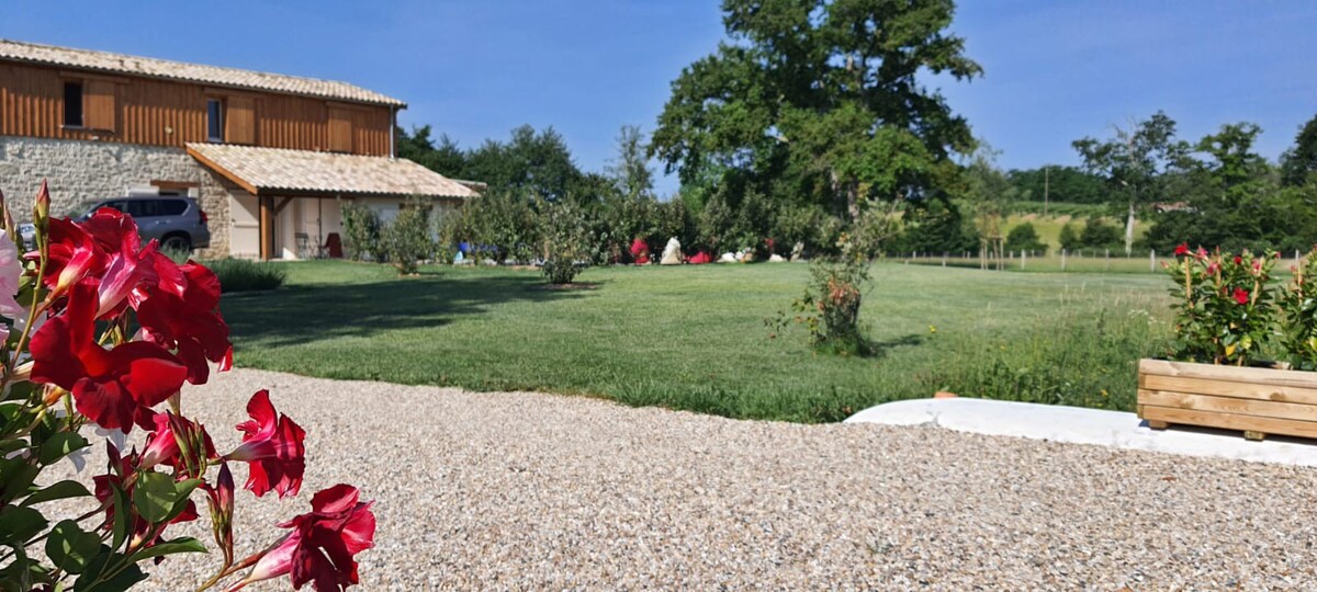 Gîte de Charme avec piscine près de Saint-Emilion