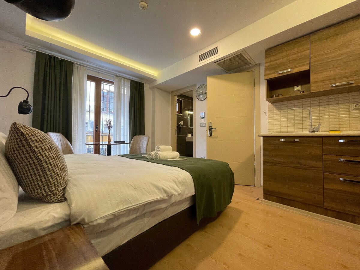 N8双人床公寓
