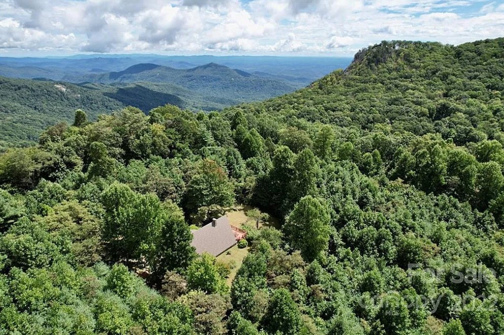 Star On the Rim, Black Mountain A-frame w/Hot Tub