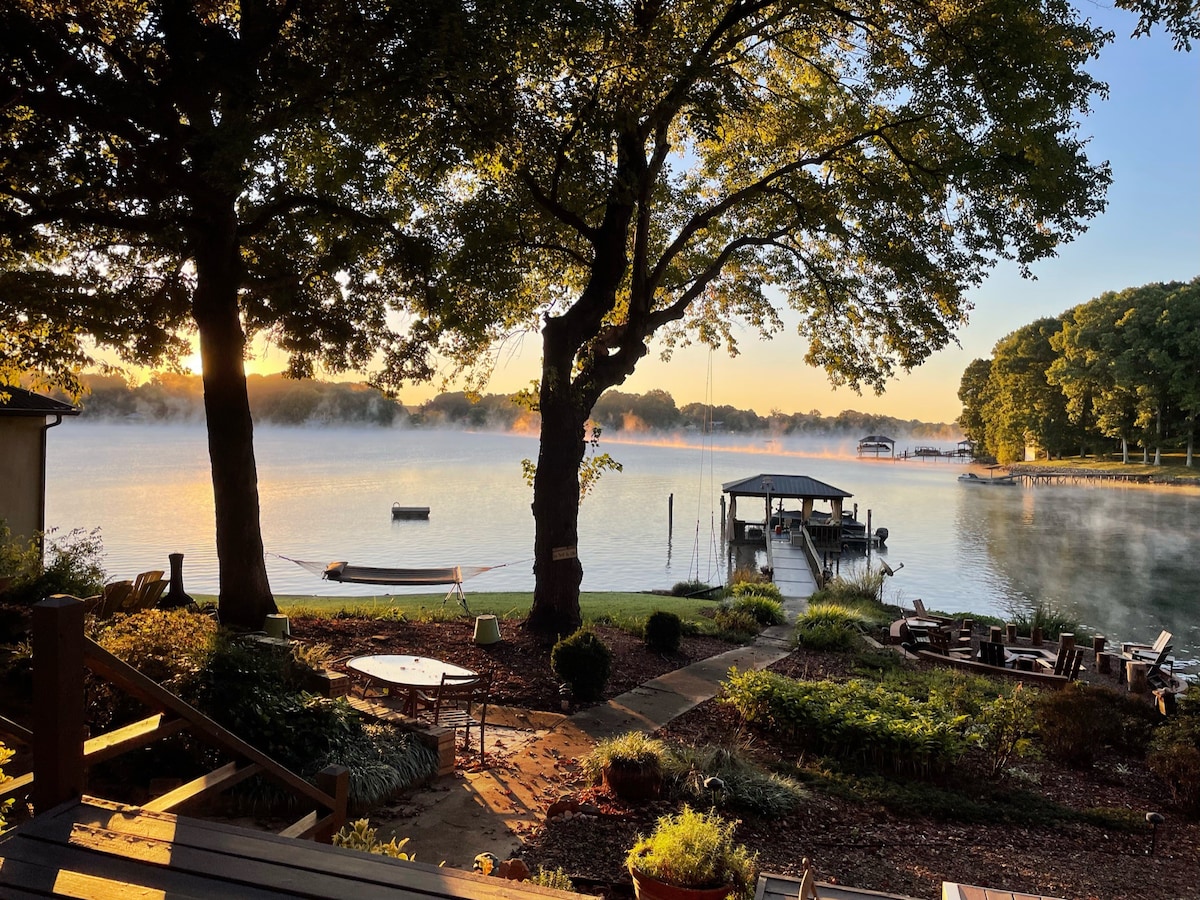 Lake Norman Luxury Lakehouse *Boat Dock and Ramp*