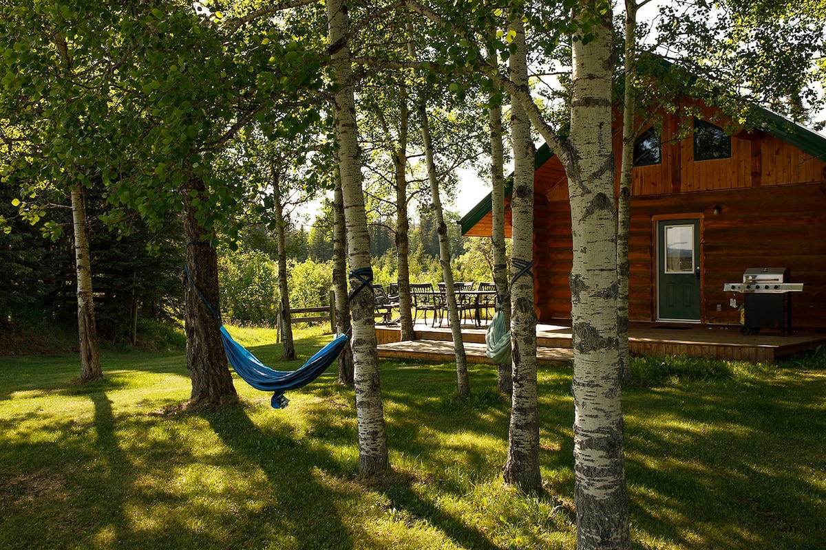 Cabin on private ranch near Sundre (2)