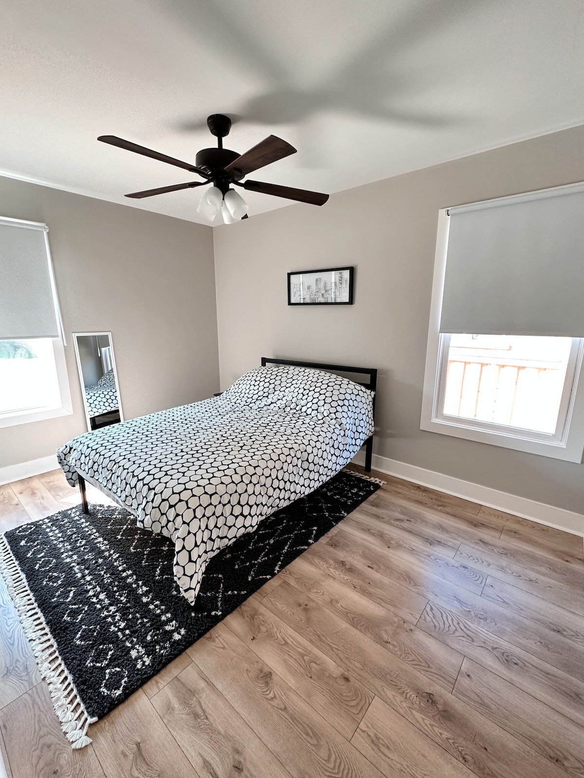 Cozy home with Car Charger in Des Plaines, IL