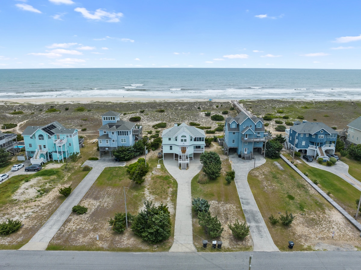 Elegant Updated Oceanfront Home w/ Pool & Hot Tub