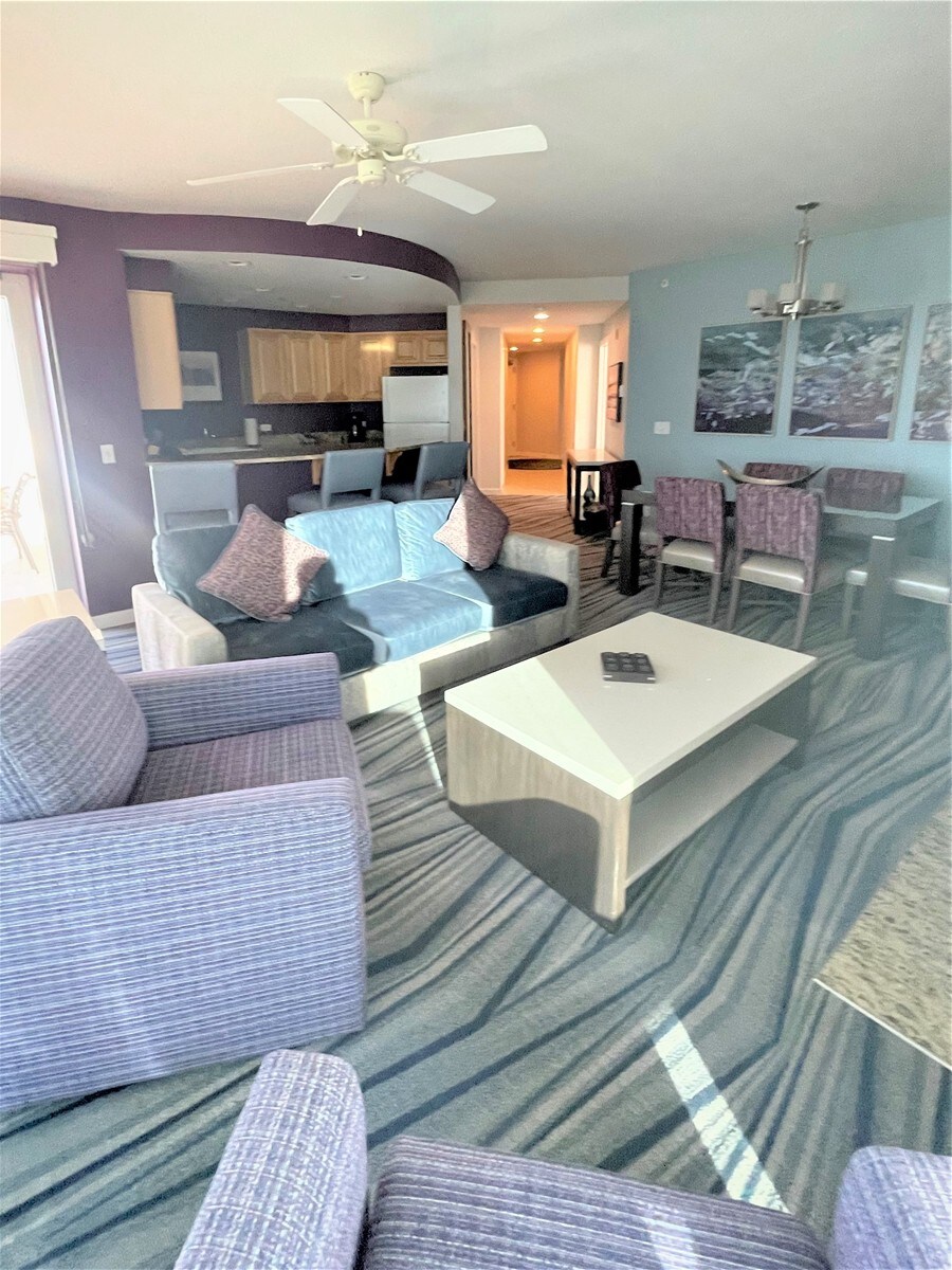 Seaside Resort 3 Bedroom Penthouse - Assignment 2