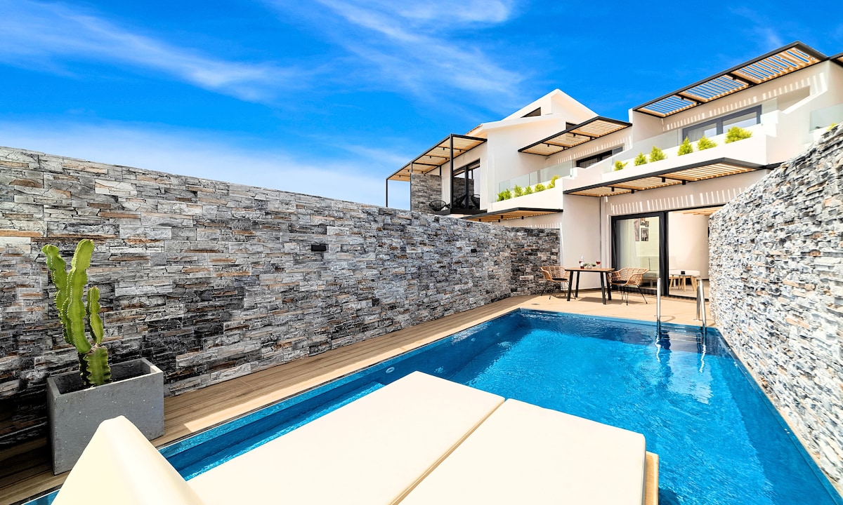 Aelia Maisonette Private Pool