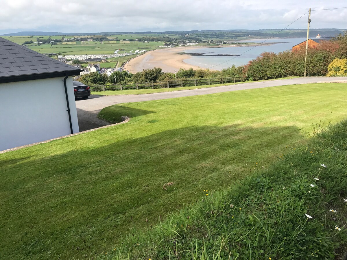 Panoramic Sea Views in Ardmore Village