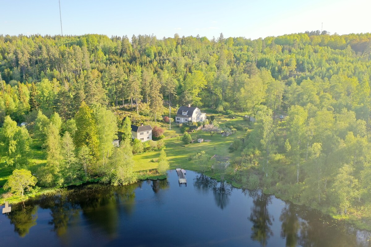 Charmigt enkelt litet hus vid Trollsjön!