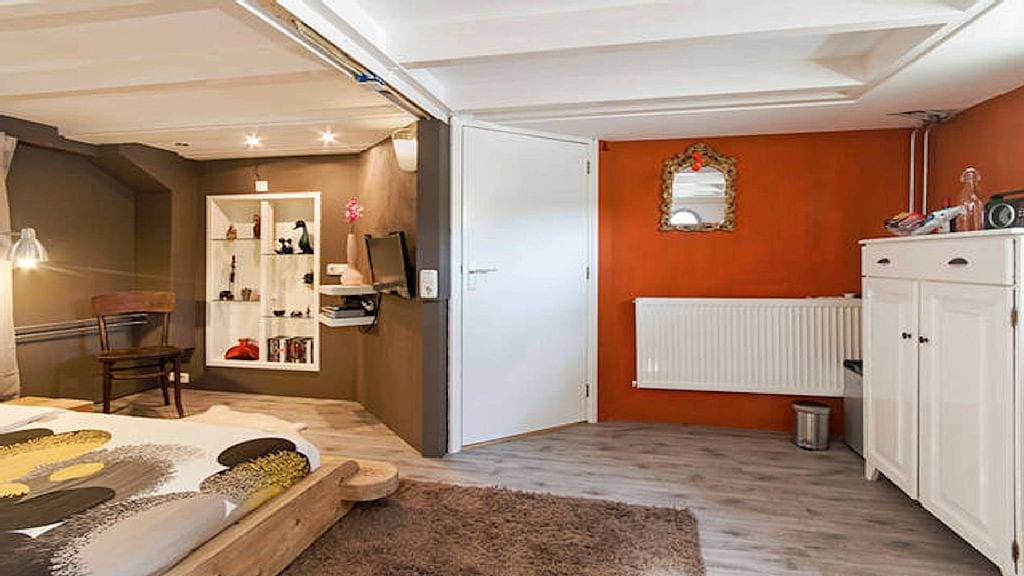 Woonboot studio+privé badkamer