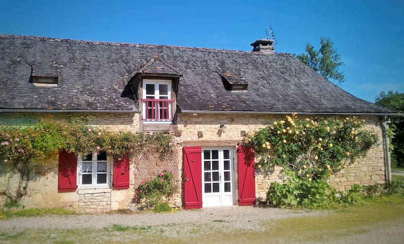 Condat-sur-Vézère的民宿