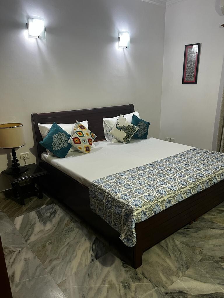 2BHK Flat for short stay at Greater Kailash Part-I