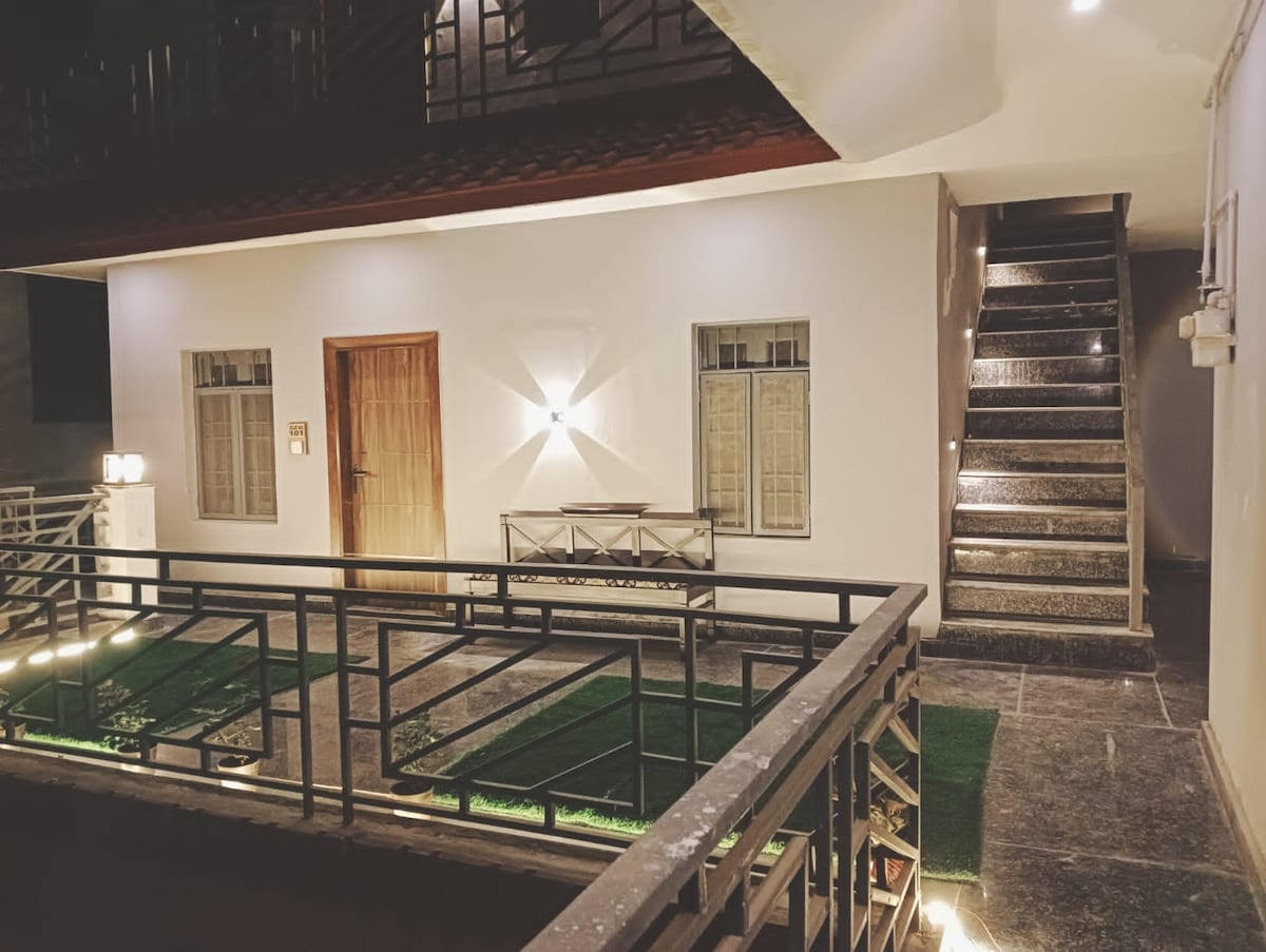 Delhi Lodge: A warm homestay!