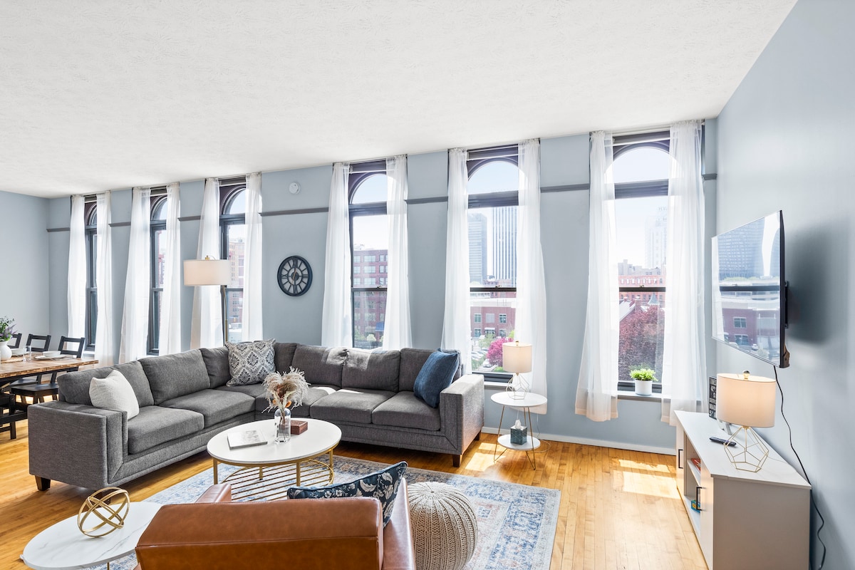 City View Loft 2BR