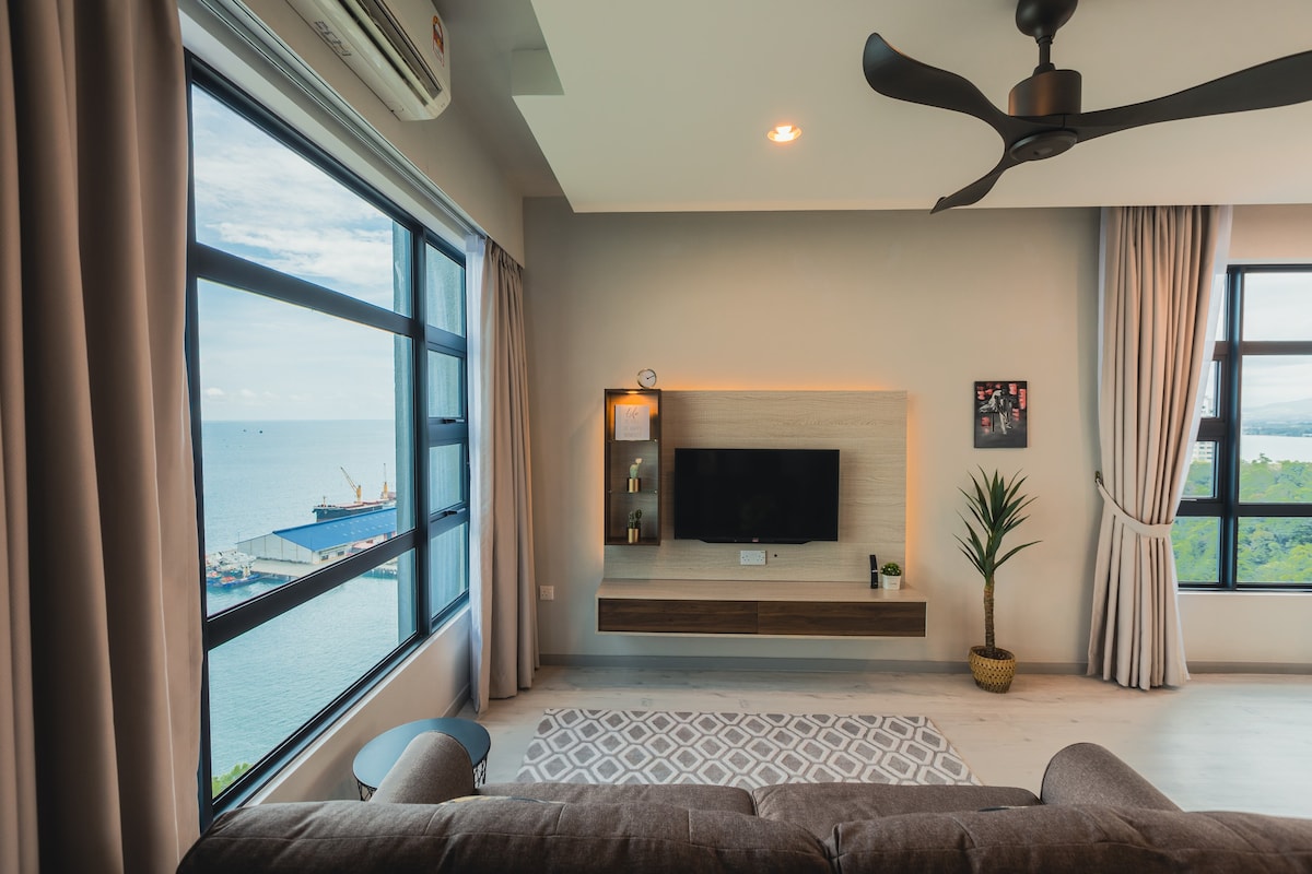 Jesselton Quay Citypads Seaview Corner 2bed 2bath.