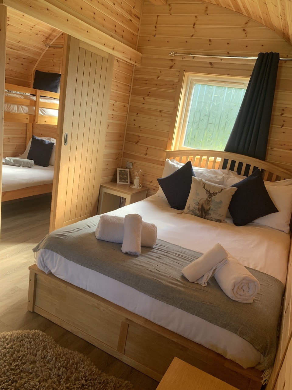 Luxury Glamping Pods - The Stag - Pet Friendly