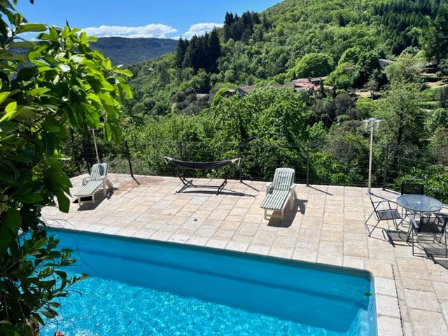 La Roseraie - Gite avec piscine en Cévennes