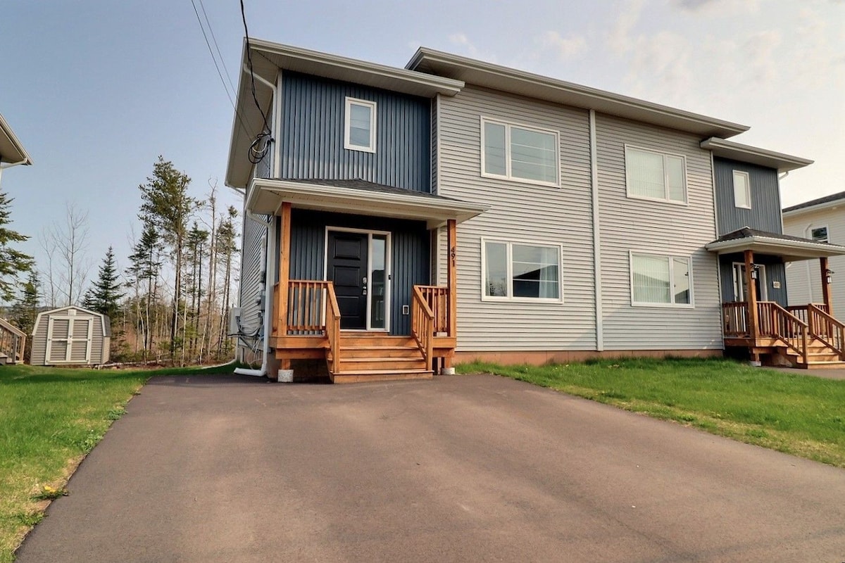 Beautiful Home in Moncton North!