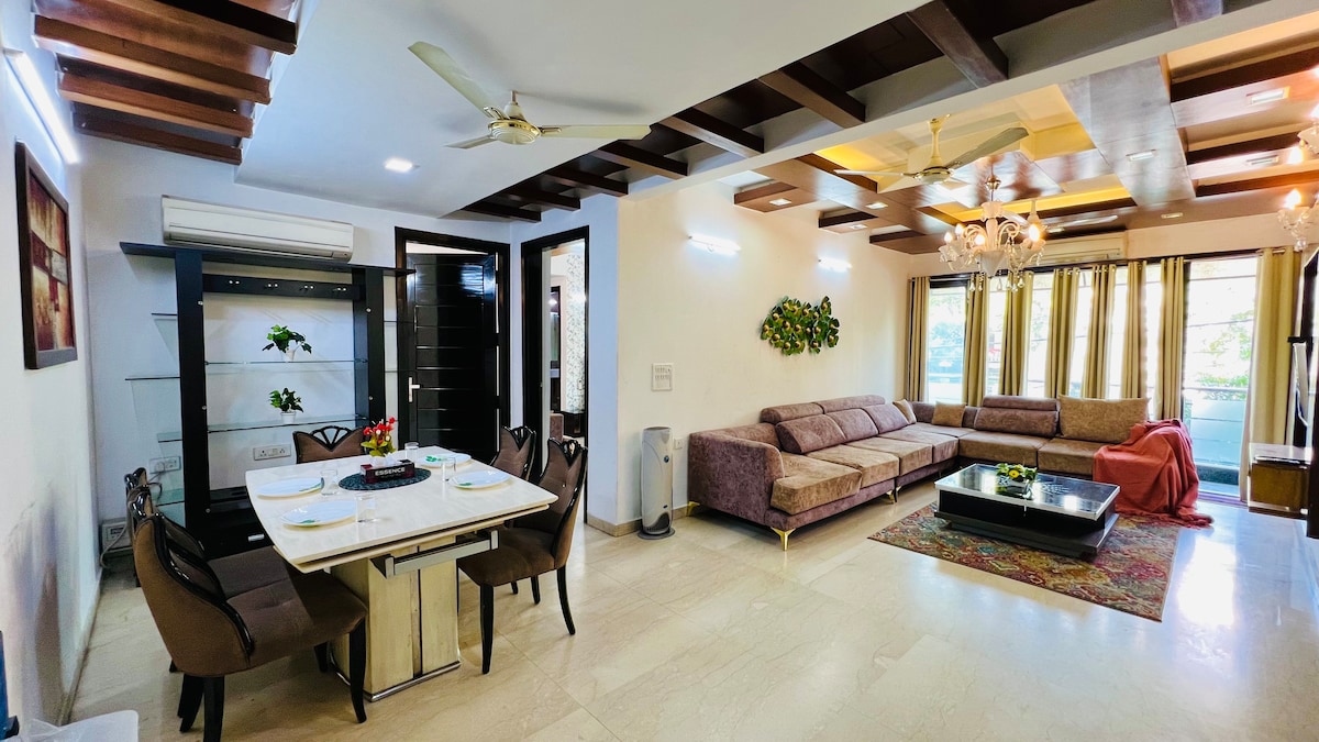 OLIVE Service Apartment 3BHK Green Park