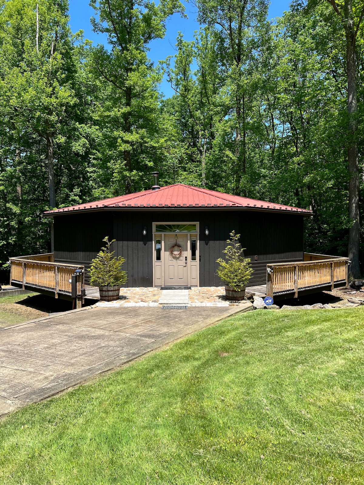 The Octagon at Bear Rocks