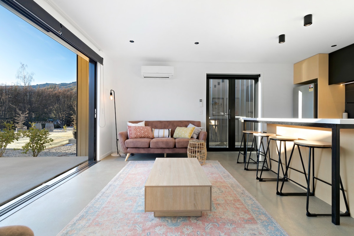 Modern Cardrona Ski Apartment