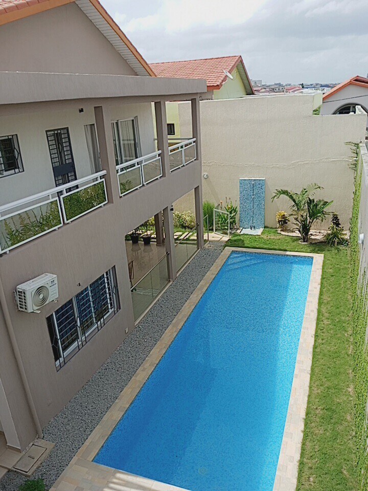 Villa Abidjan复式公寓