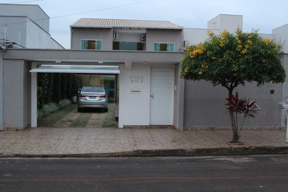 Linda residência em bairro nobre