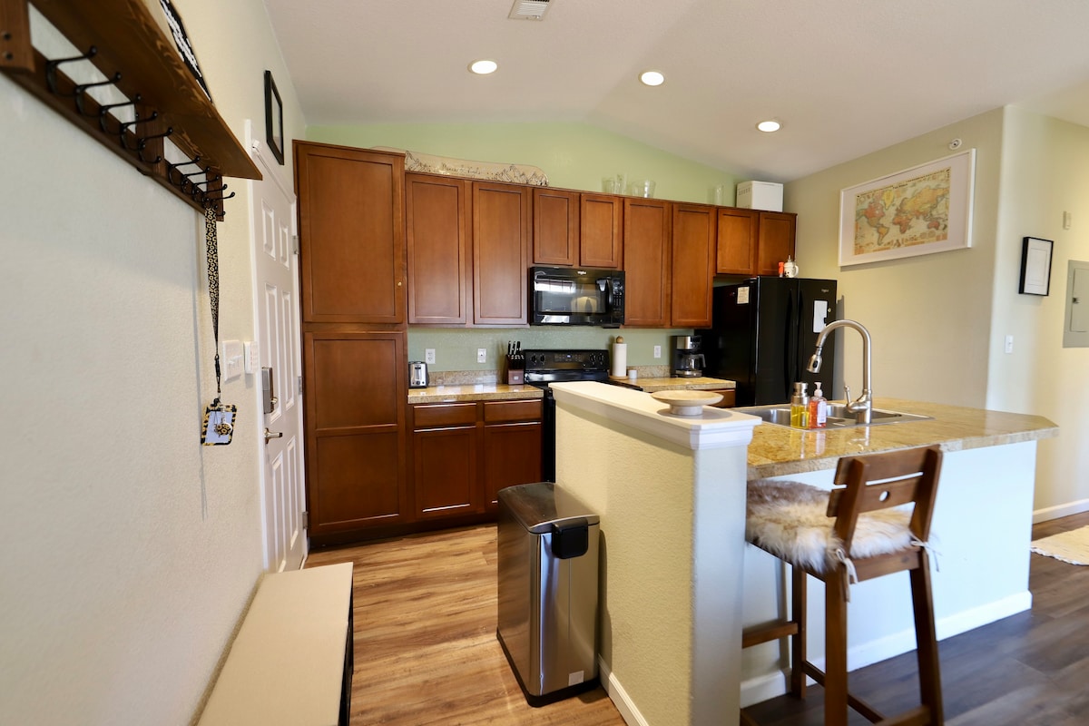 Pet Friendly Granby/Winter Park Ski Condo!