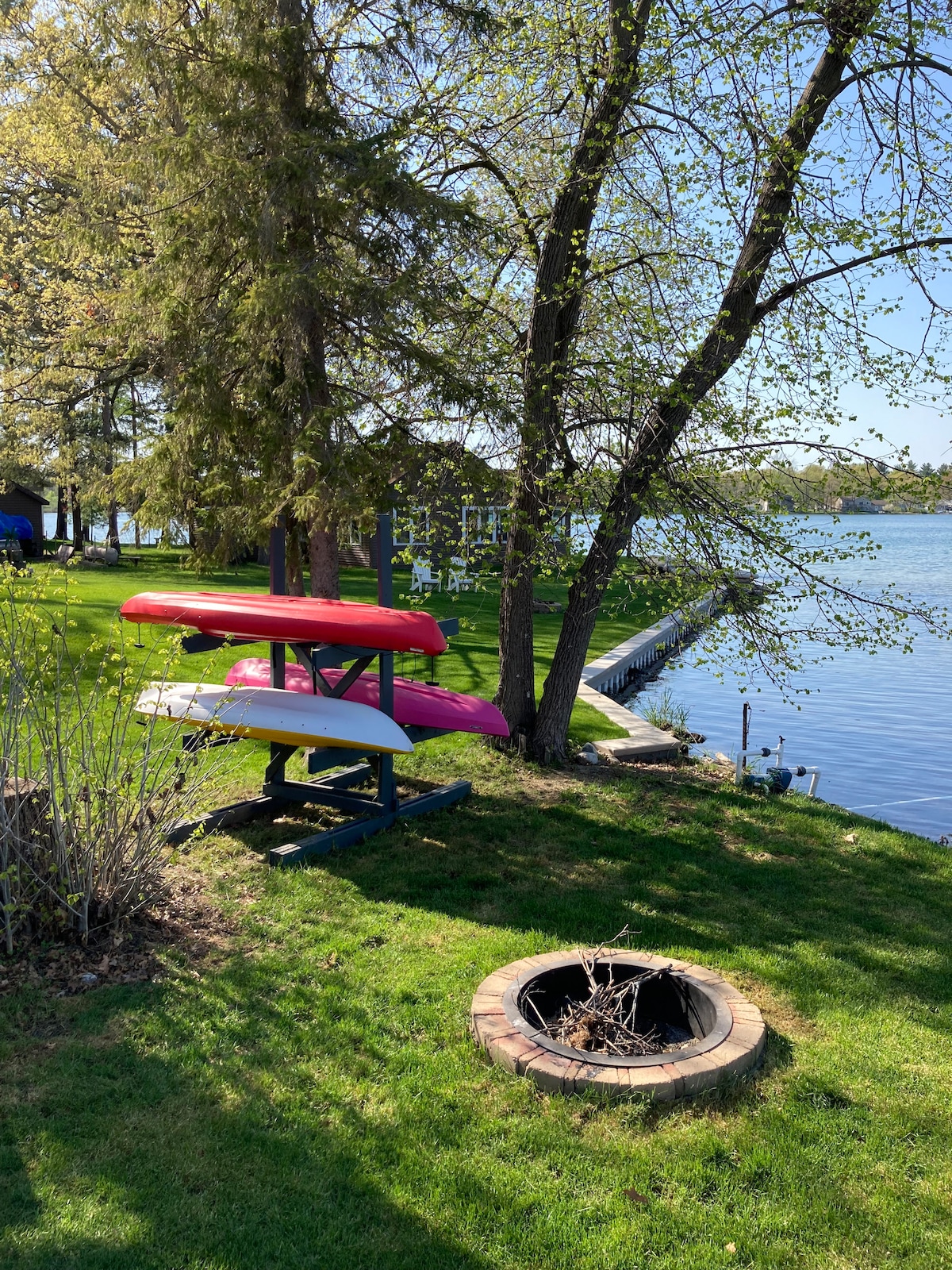 Cardinal Cottage on Private Lake