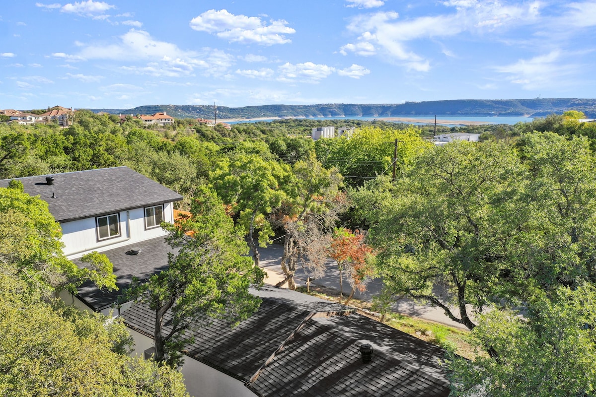 Lux Austin home near Lake Travis