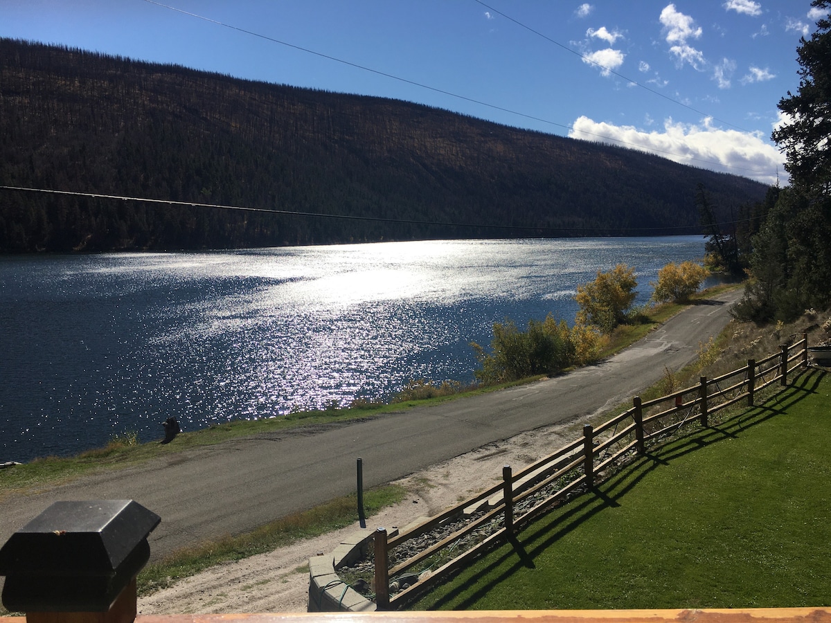 Lake View Cabin