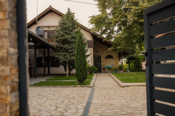 Banatski Karlovac的民宿