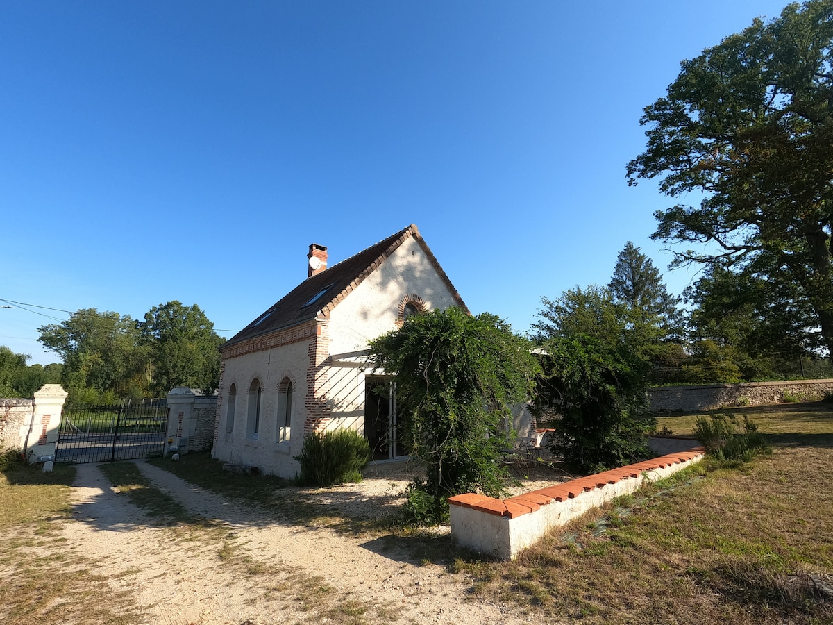 努伊斯城堡（ Nouies Castle ）