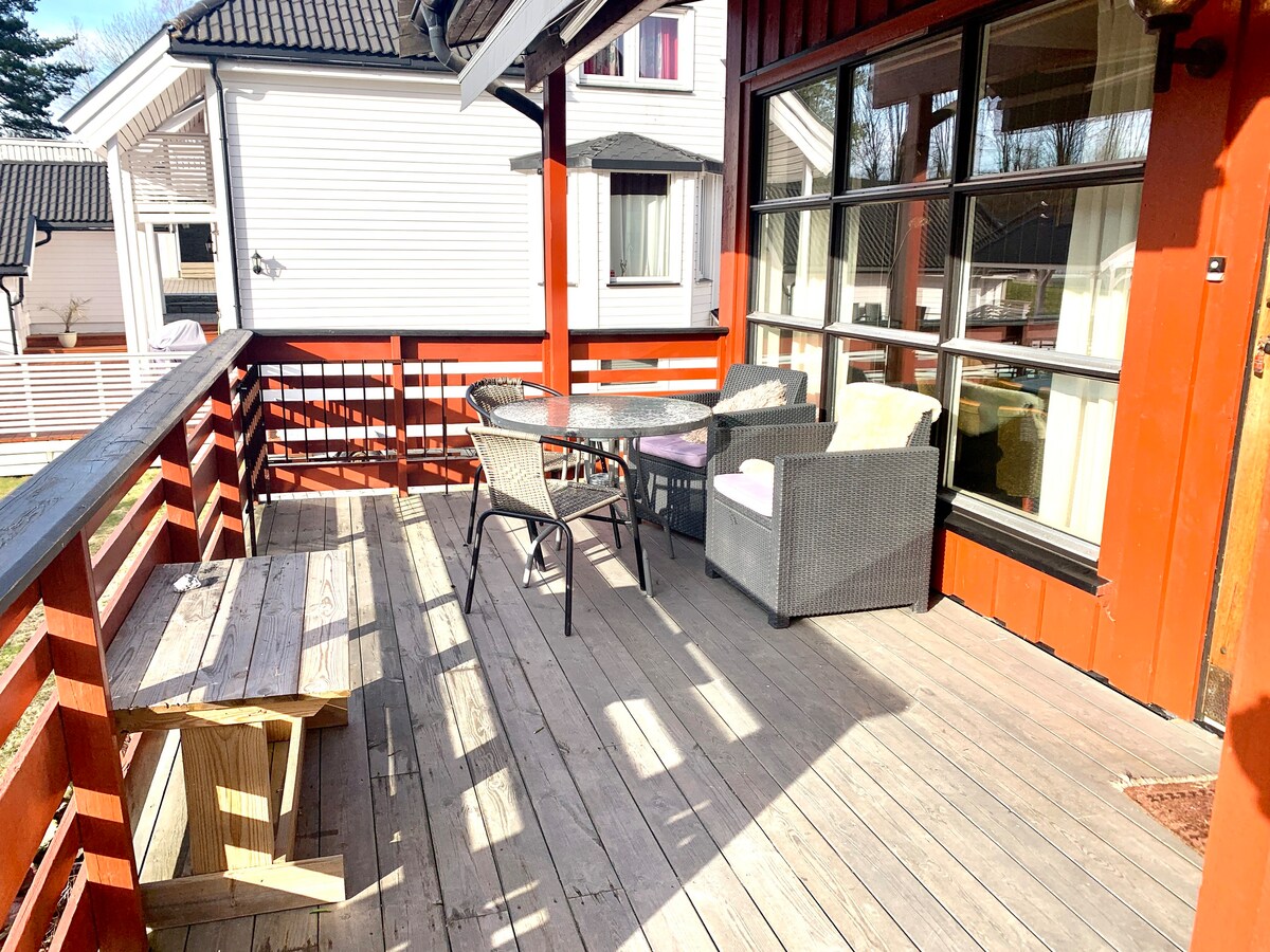 Leilighet i Lierbyen med solrik terrasse