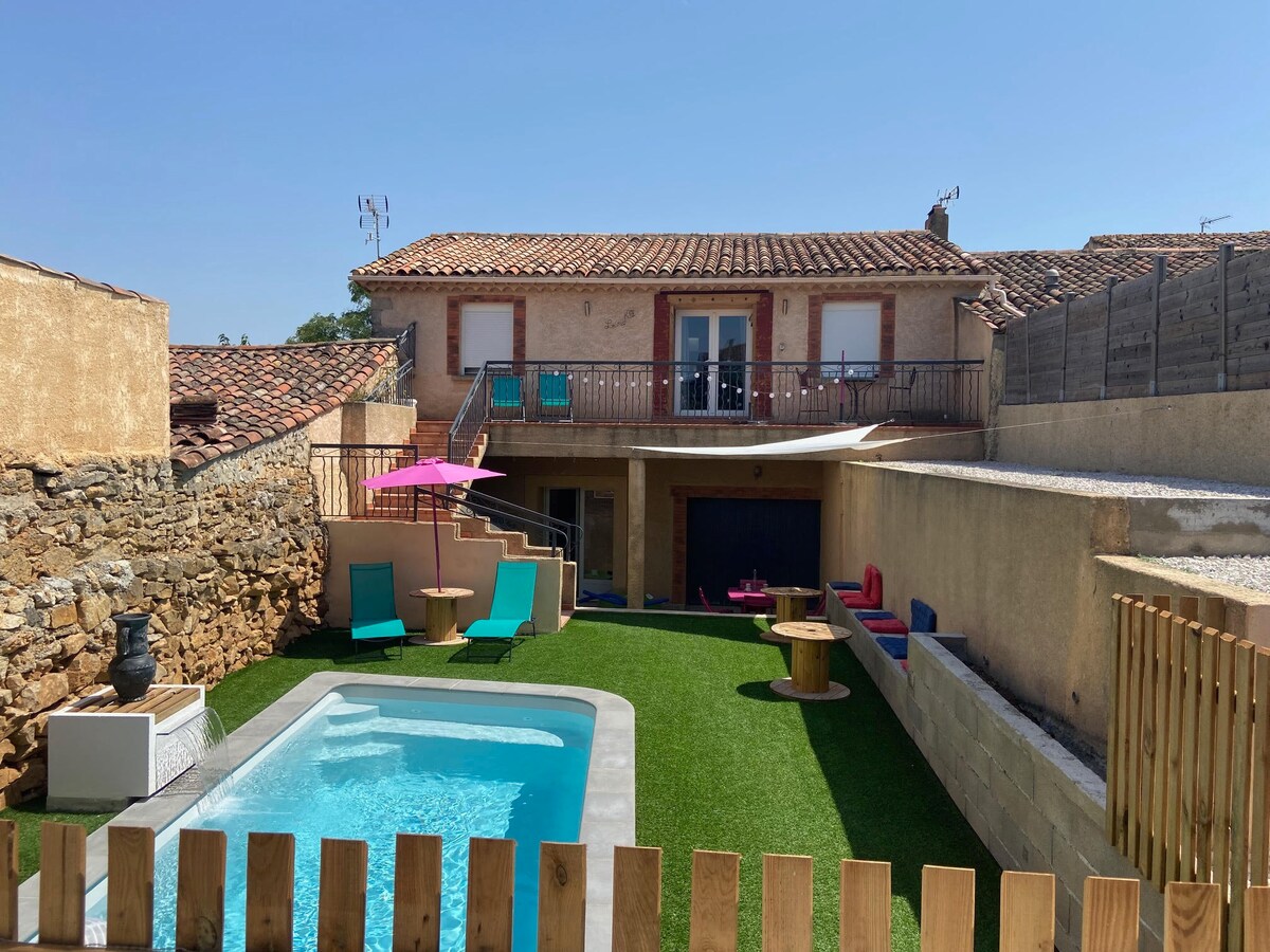 Maison de village avec piscine privée